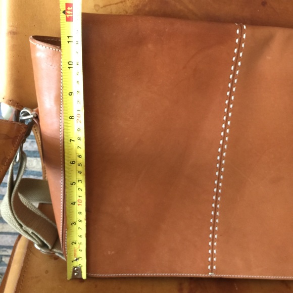 Natural saddle leather messenger, briefcase, bag - Picture 3 of 8